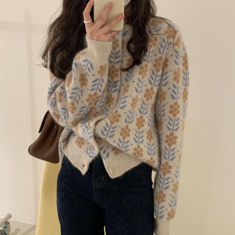 Women's Knits Autumn And Winter 2022 Women's Khaki Coat Jacquard Round Neck Sweater Knitted Cardigan, Black
Women's Knits Autumn And Winter 2022 Women's Khaki Coat Jacquard Round Neck Sweater Knitted Cardigan, Black