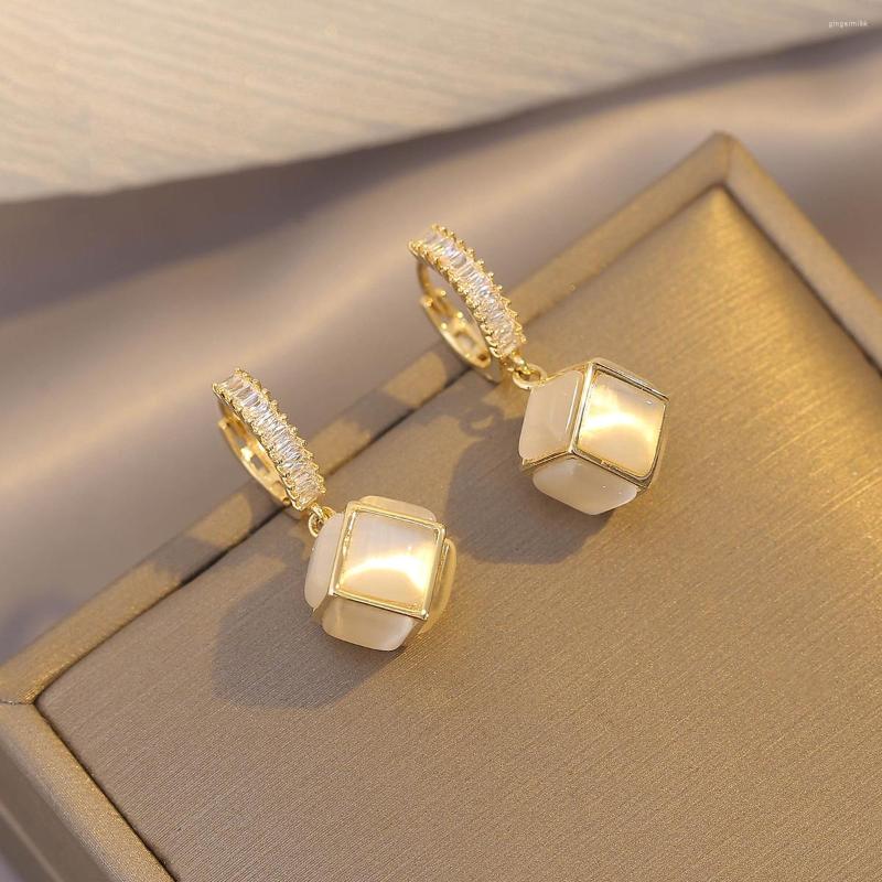 Dangle Earrings South Korea Fashion High Quality Luxury Opal Square Gift Banquet Women Jewelry 2022
Dangle Earrings South Korea Fashion High Quality Luxury Opal Square Gift Banquet Women Jewelry 2022