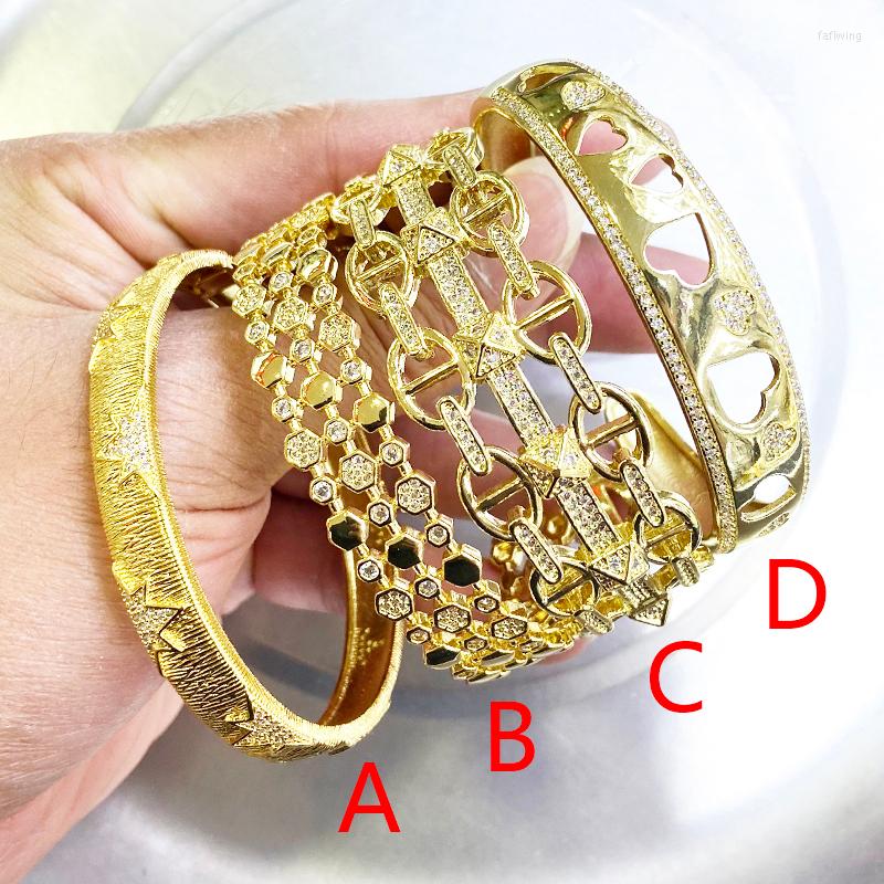 Bangle 3 Pcs High Qulity Zircon Geometric Jewelry 18k Gold Plated Smooth Women 21097