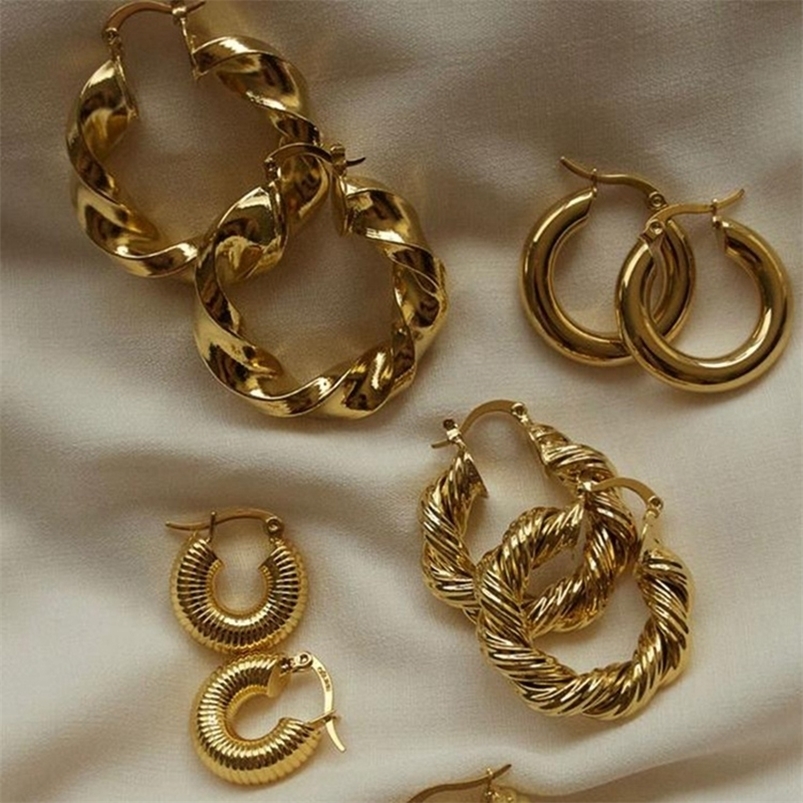 Hoop Huggie Vintage Style Tarnish Free 18k Gold Plated Screw Twisted Smooth Chunky Stainless Steel Earrings For Women 221010
Hoop Huggie Vintage Style Tarnish Free 18k Gold Plated Screw Twisted Smooth Chunky Stainless Steel Earrings For Women 221010