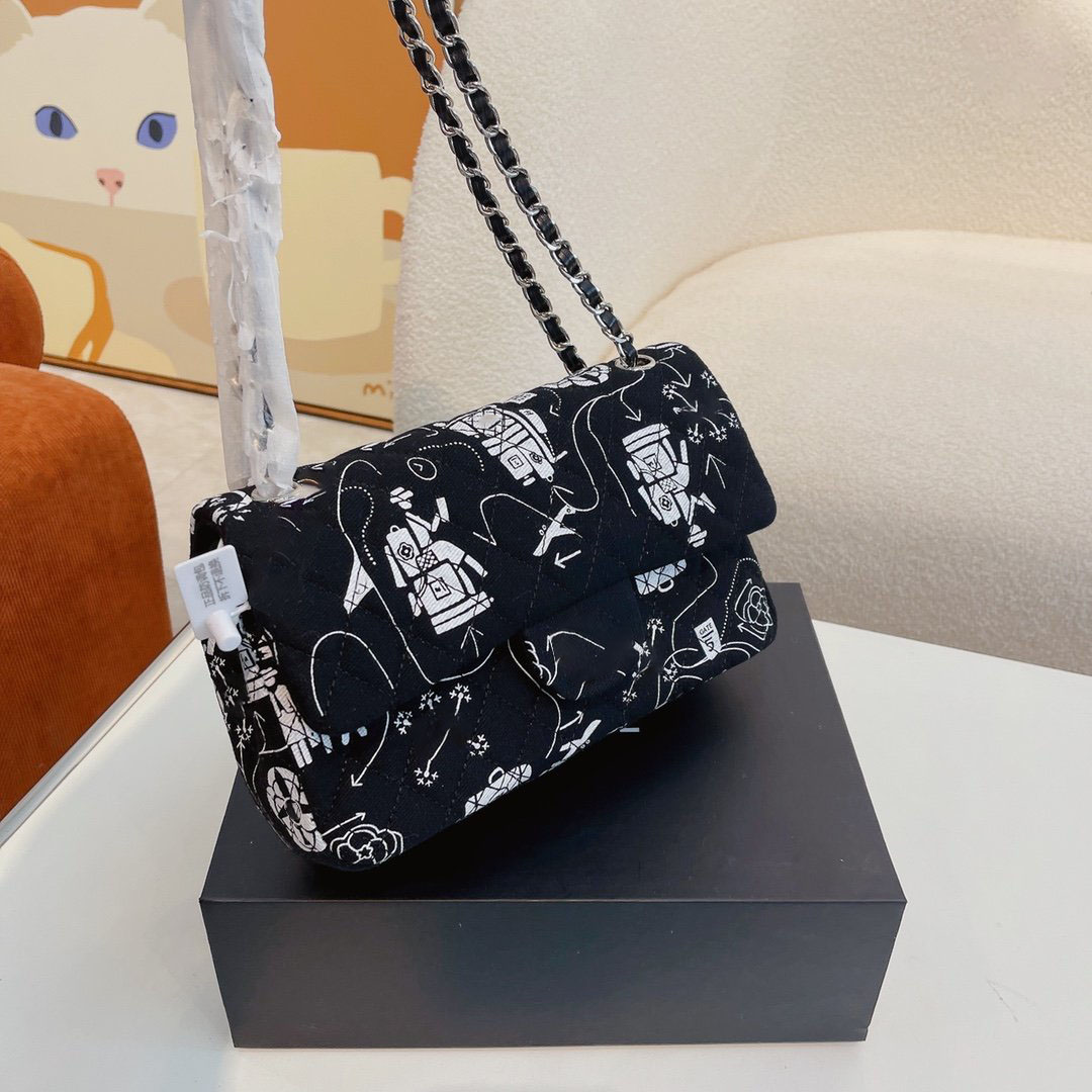 Women Printed Non Woven Luxury Designer Crossbody Bag Fashion Quilted Large Capacity Handheld Classic Flap Trend Shoulder Bag Wallet Card Holder Birkin Purse 25cm, Black
Women Printed Non Woven Luxury Designer Crossbody Bag Fashion Quilted Large Capacity Handheld Classic Flap Trend Shoulder Bag Wallet Card Holder Birkin Purse 25cm, Black