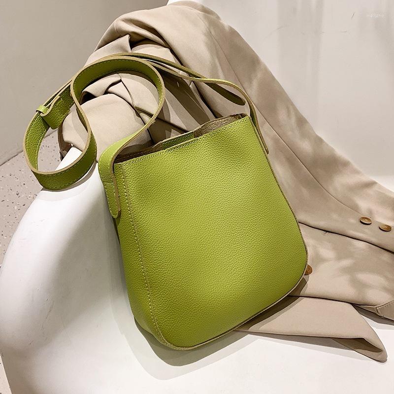 Evening Bags 2022 Large-capacity One-shoulder Child-mother Bag Casual All-match Messenger Bucket Simple Fashion Women's Summer, White
Evening Bags 2022 Large-capacity One-shoulder Child-mother Bag Casual All-match Messenger Bucket Simple Fashion Women's Summer, White