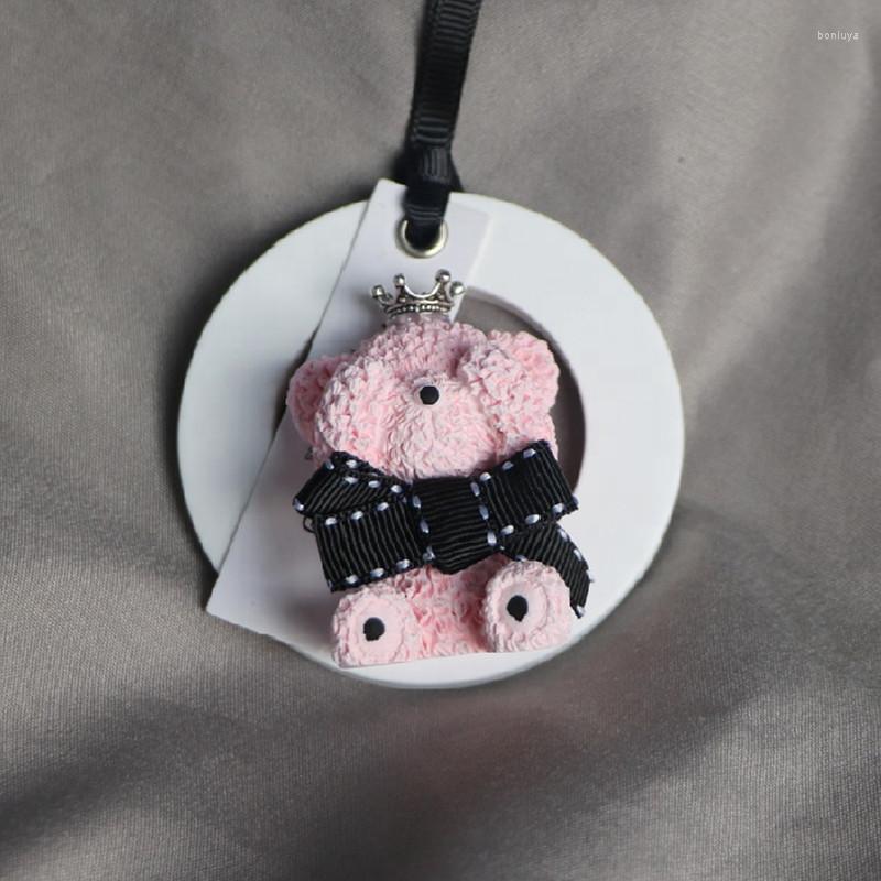 FinRu Factory Direct Ceramic Aroma Accessories Car Pendant Perfume Diffuser Cute Bear Ornament Office Home Interior Decoration
FinRu Factory Direct Ceramic Aroma Accessories Car Pendant Perfume Diffuser Cute Bear Ornament Office Home Interior Decoration