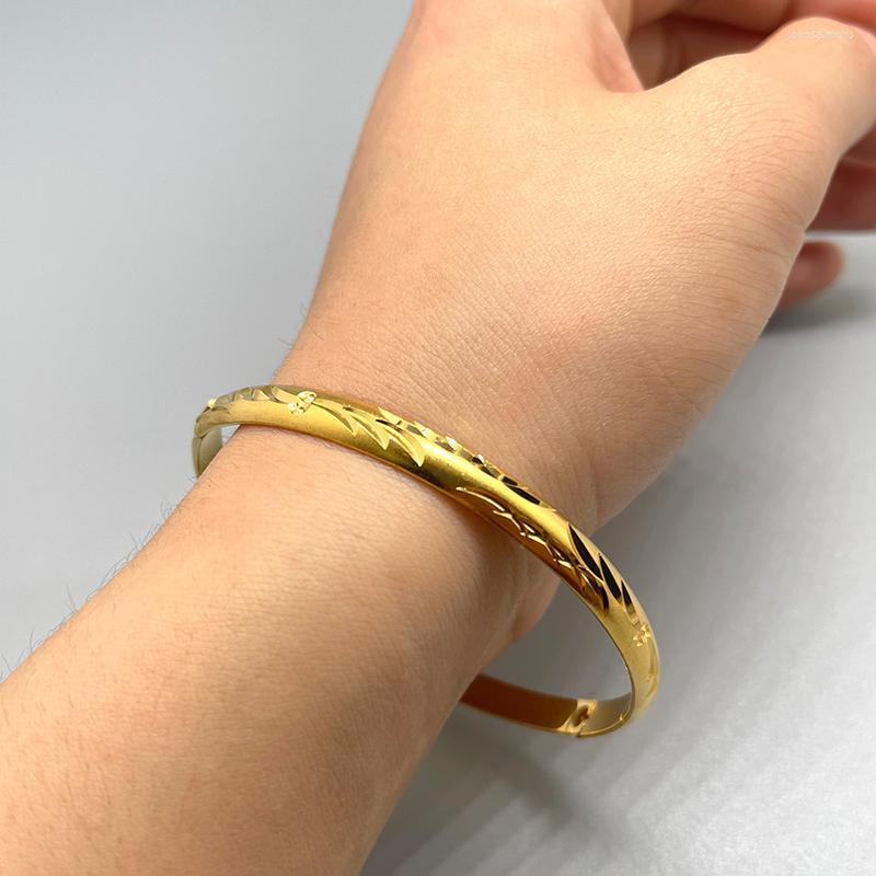 Bangle 1Pcs Dubai Gold Color Fashion Opening Bangles For Women Man African Bridal Wedding Jewelry Gifts Bracelet Jewelley
Bangle 1Pcs Dubai Gold Color Fashion Opening Bangles For Women Man African Bridal Wedding Jewelry Gifts Bracelet Jewelley