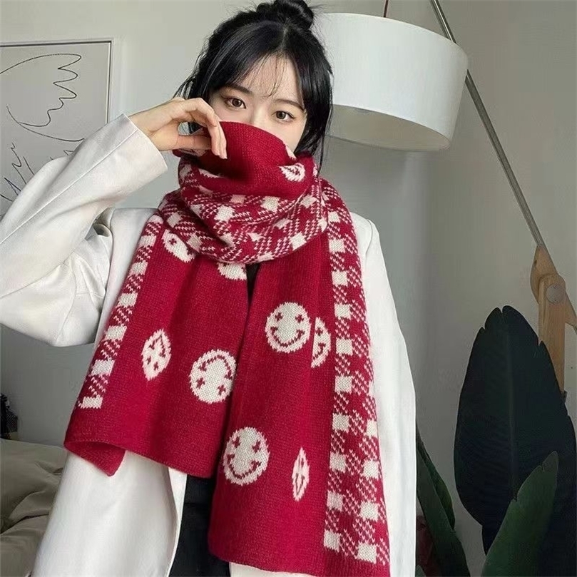 Scarves Doublesided Smiley Face Scarf For Women Winter Warm Knitted Pashmina Shawl Red Acrylic Echarpe Luxury Foulard Scarf for Female 221010
Scarves Doublesided Smiley Face Scarf For Women Winter Warm Knitted Pashmina Shawl Red Acrylic Echarpe Luxury Foulard Scarf for Female 221010