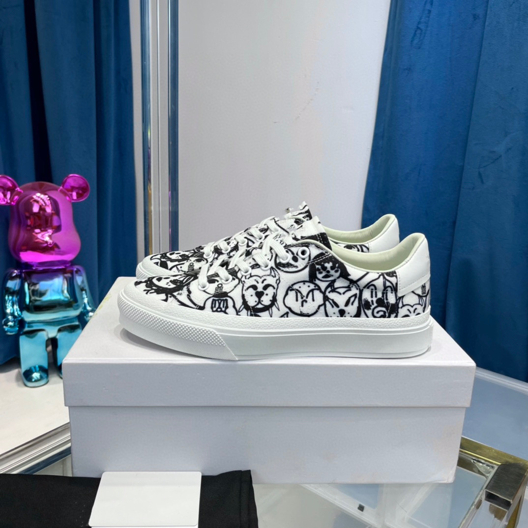 shoes Designer top version pure handmade 2022ss GIVEN Jixi 4G graffiti pattern casual sneakers, High quality laces
shoes Designer top version pure handmade 2022ss GIVEN Jixi 4G graffiti pattern casual sneakers, High quality laces