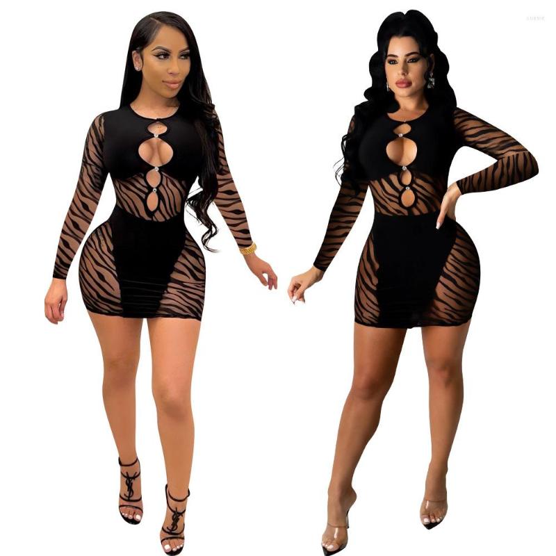 Casual Dresses Sexy Patchwork Mesh Mini Dress Women Cut Out Long Sleeve Autumn Bodycon Party Clubwear See Through O Neck Black Sundress
Casual Dresses Sexy Patchwork Mesh Mini Dress Women Cut Out Long Sleeve Autumn Bodycon Party Clubwear See Through O Neck Black Sundress