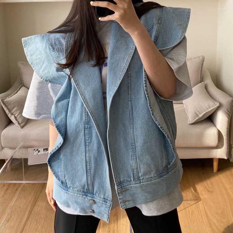 Women's Vests Women Ruffle Loose Blue Sleeveless Vest Jackets Korean Chic Spring Autumn Casual Lapel Solid Trendy Ladies Waistcoats 2022
Women's Vests Women Ruffle Loose Blue Sleeveless Vest Jackets Korean Chic Spring Autumn Casual Lapel Solid Trendy Ladies Waistcoats 2022
