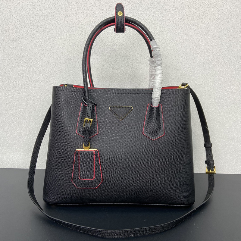 Mirror Quality Designer Milano Large Classic Bag Saffiano Retro Tote handbag Fashion Messenger Handbags in Genuine Leather Women Man Unsex Business 1BG775, Carton
Mirror Quality Designer Milano Large Classic Bag Saffiano Retro Tote handbag Fashion Messenger Handbags in Genuine Leather Women Man Unsex Business 1BG775, Carton