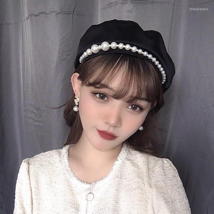 Berets Hat Female Spring And Autumn Velvet Fashion Solid Color Octagonal Pearl Wild Japanese Painter Beret HatBerets, Black
Berets Hat Female Spring And Autumn Velvet Fashion Solid Color Octagonal Pearl Wild Japanese Painter Beret HatBerets, Black