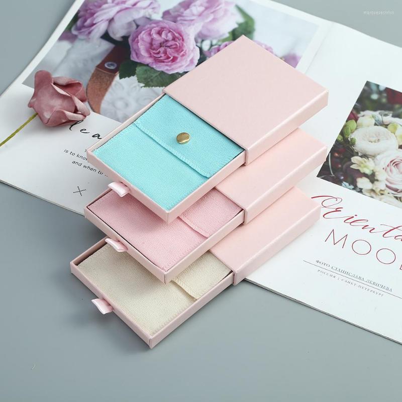 Jewelry Pouches Pink Cotton Bag Paper Box Sets For Wedding Christmas Earrings Rings Display Gift Present Packaging Small
Jewelry Pouches Pink Cotton Bag Paper Box Sets For Wedding Christmas Earrings Rings Display Gift Present Packaging Small