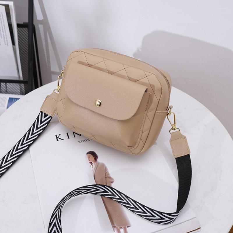 Evening Bags Fashion Handbags For Women Small Messenger Lingge Embroidery Handbag Shoulder Bag Ladies Crossbody Bolsas, Black
Evening Bags Fashion Handbags For Women Small Messenger Lingge Embroidery Handbag Shoulder Bag Ladies Crossbody Bolsas, Black