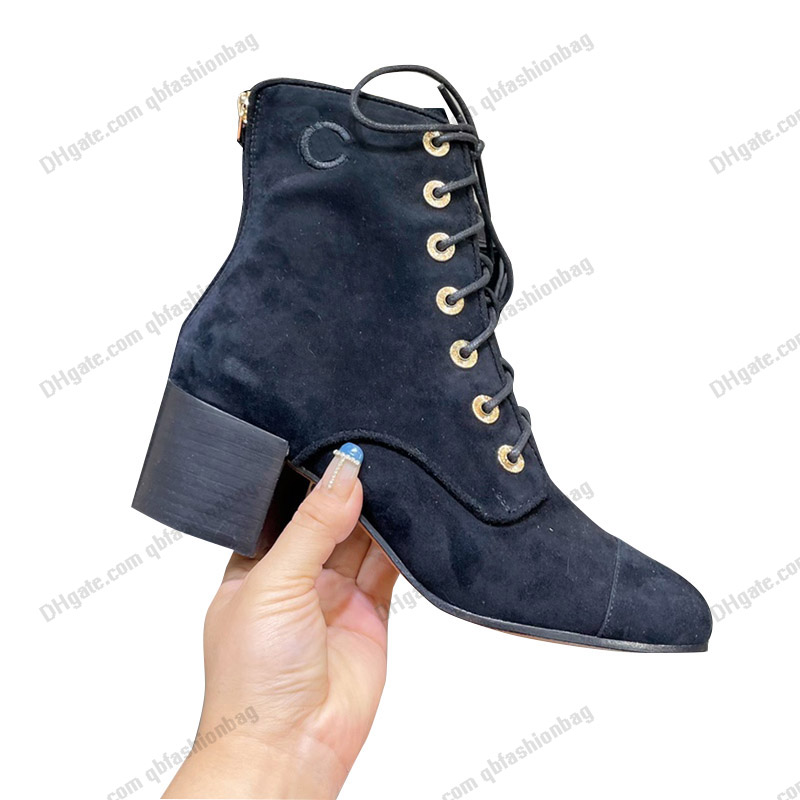 Sheepskin Womens Lace Up Ankle Boots Classic Chain Quilted Texture Zipper Chunky Low Heels Fashion Snow Boot Desigenr Chelsea Western Rainboots Winter Casual Shoes
Sheepskin Womens Lace Up Ankle Boots Classic Chain Quilted Texture Zipper Chunky Low Heels Fashion Snow Boot Desigenr Chelsea Western Rainboots Winter Casual Shoes