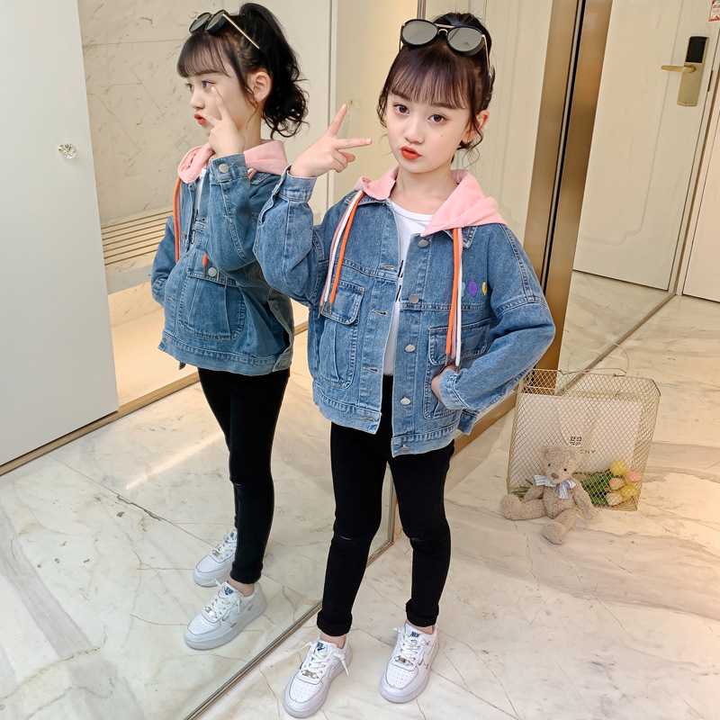 Jackets Children s Clothes Girls Denim Jacket Fashion Style Hooded Tops Little Spring and Autumn Kids Jean for 221010