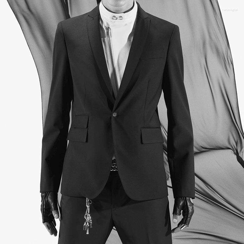 Men' Suits Men' Black Slim Round Small Suit Fashion Style Versatile Four Seasons Large Size Long Sleeve Coat
Men' Suits Men' Black Slim Round Small Suit Fashion Style Versatile Four Seasons Large Size Long Sleeve Coat