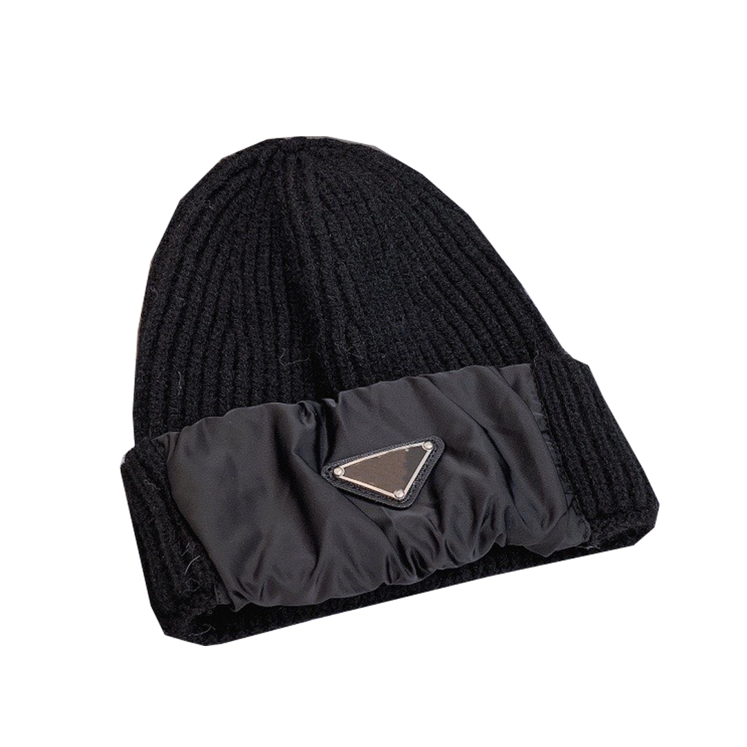 Luxury Designer Fashion jirong Berets Knit wool hat Small bucket cap Designers classic Bucket Baseball Caps Casquettes fisherman buckets hats patchwork summer box, Black
Luxury Designer Fashion jirong Berets Knit wool hat Small bucket cap Designers classic Bucket Baseball Caps Casquettes fisherman buckets hats patchwork summer box, Black