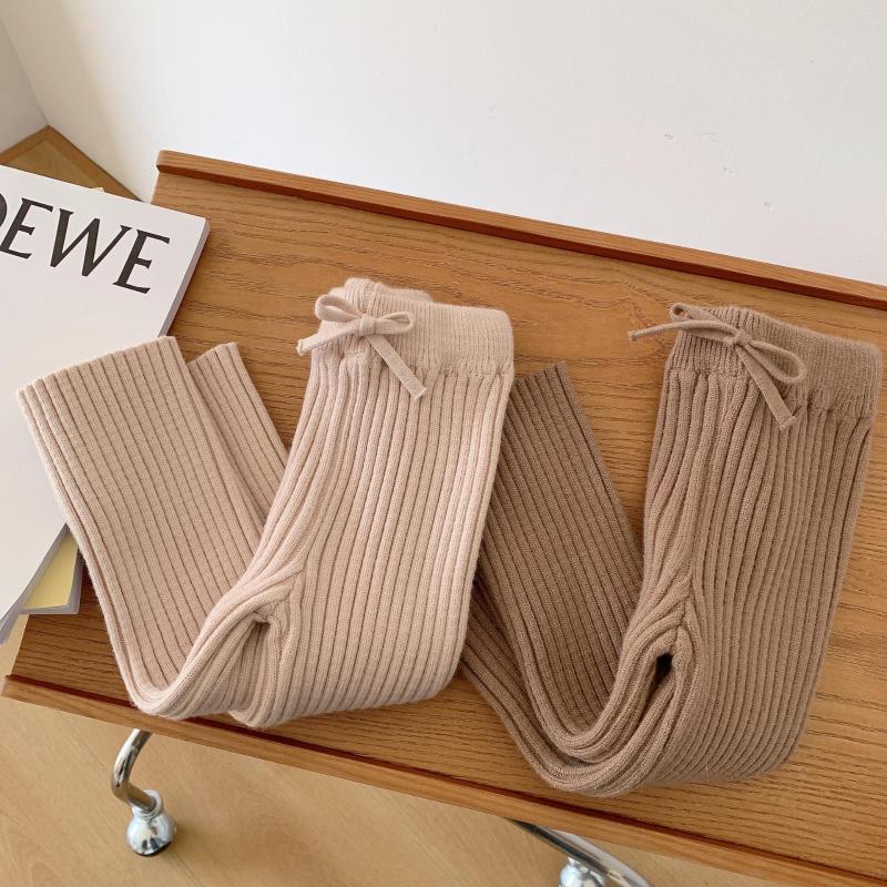 Jackets 3965B Girls' Knitted Flared Pants Korean 2022 Autumn Winter Girl's Wool Children's Leggings 0-6 Years Baby Fashion, Apricot
Jackets 3965B Girls' Knitted Flared Pants Korean 2022 Autumn Winter Girl's Wool Children's Leggings 0-6 Years Baby Fashion, Apricot