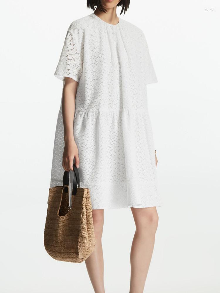 Party Dresses Women White Loose Lace Hollow Out Dress Summer 2022 Short Sleeve Simple O-Neck Mini Robe For Female
Party Dresses Women White Loose Lace Hollow Out Dress Summer 2022 Short Sleeve Simple O-Neck Mini Robe For Female