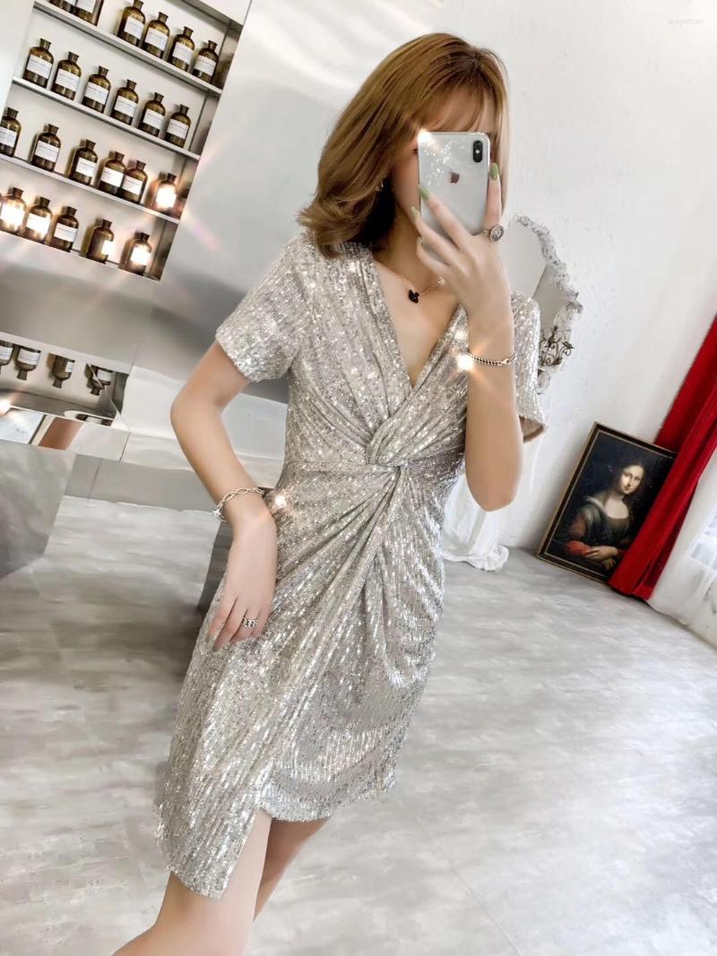 Casual Dresses Han Edition Commuter Sequins Sparkling Party Women Evening 2022 Sexy Dress Summer, Beige
Casual Dresses Han Edition Commuter Sequins Sparkling Party Women Evening 2022 Sexy Dress Summer, Beige