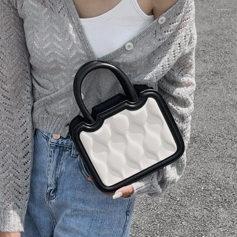 Evening Bags Fashion Women's Messenger Bag Designer Contrast Color Ladies Biscuit Shoulder Simple Female Small Tote Clutch Handbags, Black
Evening Bags Fashion Women's Messenger Bag Designer Contrast Color Ladies Biscuit Shoulder Simple Female Small Tote Clutch Handbags, Black
