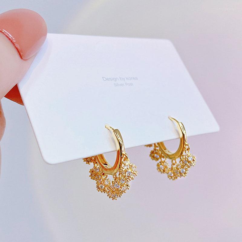 Backs Earrings Clip-on & Screw Back Ins Shine Cz Zircon Exquisite Temperament Circle Earring Luxury Jewelry Simple Classic EarringsClip-on
Backs Earrings Clip-on & Screw Back Ins Shine Cz Zircon Exquisite Temperament Circle Earring Luxury Jewelry Simple Classic EarringsClip-on