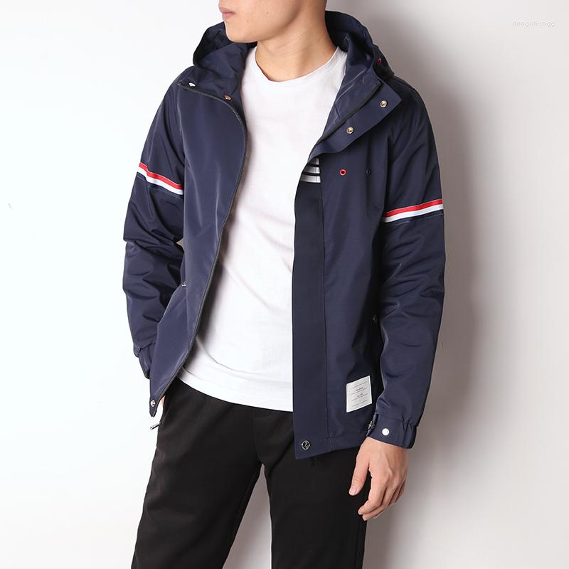Men's Jackets 2022 Fashion Jacket Men Zipper Cardigans Clothing Spring Autumn Hooded Striped Waterproof Casual Coat With Nood, Black
Men's Jackets 2022 Fashion Jacket Men Zipper Cardigans Clothing Spring Autumn Hooded Striped Waterproof Casual Coat With Nood, Black