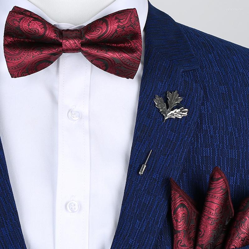 Bow Ties Tie Set Men Vintage Black Yellow Silver Red Rose Floral Paisley Wedding Dress Mens Handkerchief Sets Necktie Brooch
Bow Ties Tie Set Men Vintage Black Yellow Silver Red Rose Floral Paisley Wedding Dress Mens Handkerchief Sets Necktie Brooch