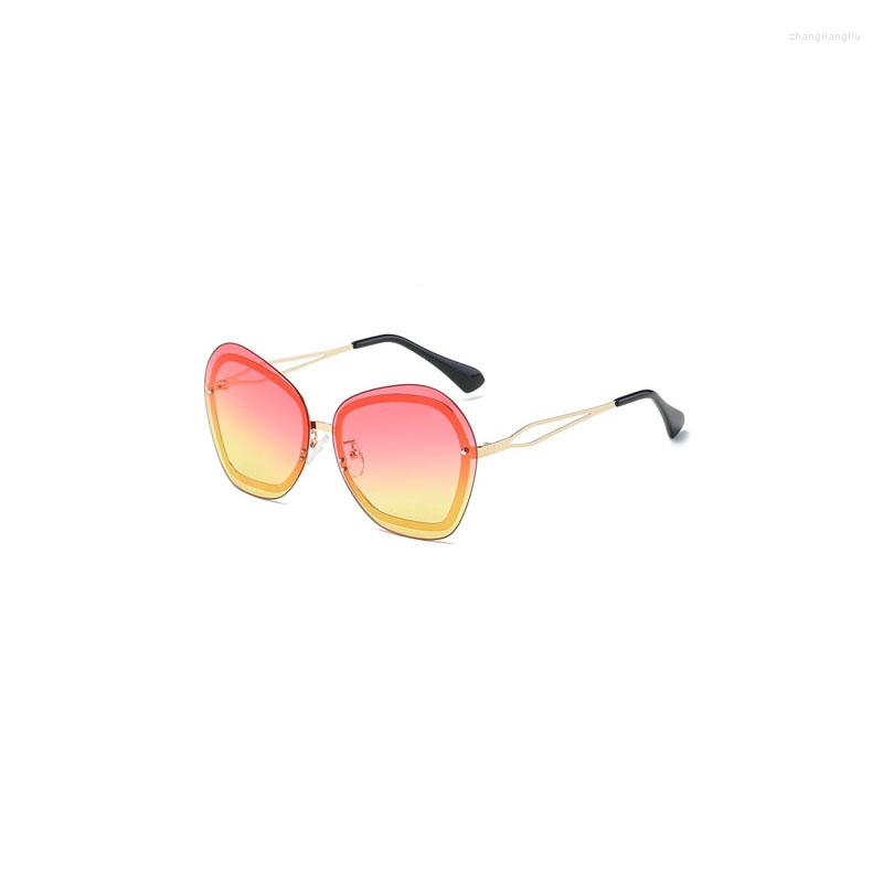 Sunglasses Women Men Sun Glasses Fashion Ladies Vintage Eyewear Female Goggles Gafas Oculos Shades 1572A
Sunglasses Women Men Sun Glasses Fashion Ladies Vintage Eyewear Female Goggles Gafas Oculos Shades 1572A