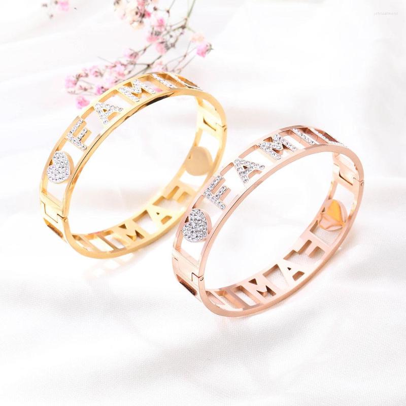 Bangle FAIMLY Letter Love With Rhinestone Charms Adjustable AMORE Design Gold Bangles Hollow Simple Trendy Jewelry
Bangle FAIMLY Letter Love With Rhinestone Charms Adjustable AMORE Design Gold Bangles Hollow Simple Trendy Jewelry