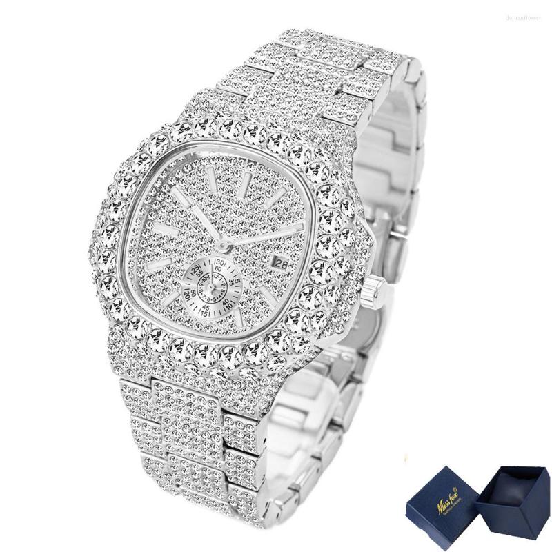 Wristwatches Hip Hop Iced Out Watch For Men Luxury Fully Bling Diamonds Mens Watches Fashion Quartz Wristwatch Man Waterproof Reloj Hombre, Gold
Wristwatches Hip Hop Iced Out Watch For Men Luxury Fully Bling Diamonds Mens Watches Fashion Quartz Wristwatch Man Waterproof Reloj Hombre, Gold