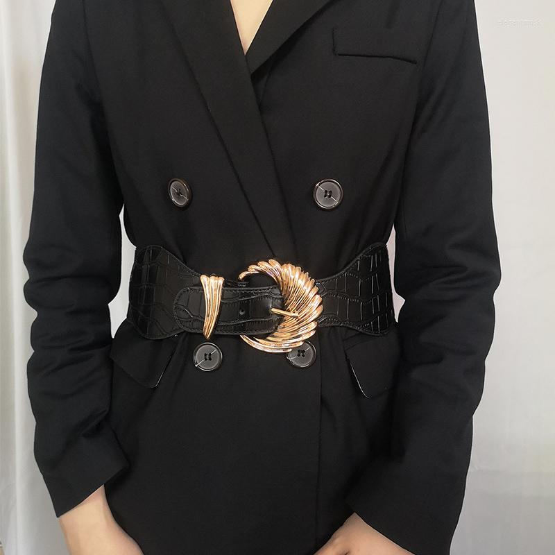 Belts Fashion Metal Buckle For Women PU Leather Black Wide Belt Adjustable Ladies Dress Coat Female Waistband
Belts Fashion Metal Buckle For Women PU Leather Black Wide Belt Adjustable Ladies Dress Coat Female Waistband
