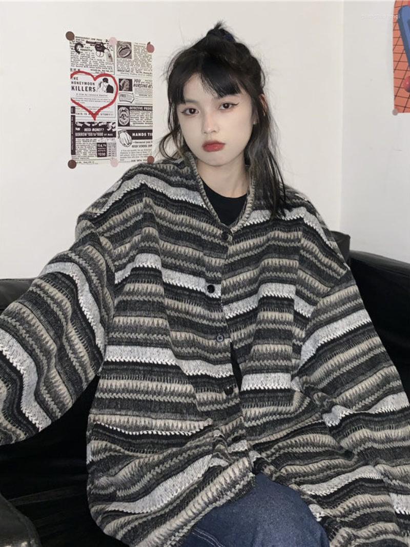 Women' Knits Korean Fashion Streetwear Vintage Striped Knit Cardigan O-neck Single Breasted Long Sleeve Sweater Harajuku Goth Grunge Y2k
Women' Knits Korean Fashion Streetwear Vintage Striped Knit Cardigan O-neck Single Breasted Long Sleeve Sweater Harajuku Goth Grunge Y2k