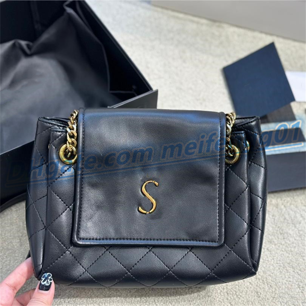 Highquality genuine leather Designer Crossbody bags womens chain Purses Handbags Pochette Shoulder Top Luxury Women handbag Purse, 1--white
Highquality genuine leather Designer Crossbody bags womens chain Purses Handbags Pochette Shoulder Top Luxury Women handbag Purse, 1--white