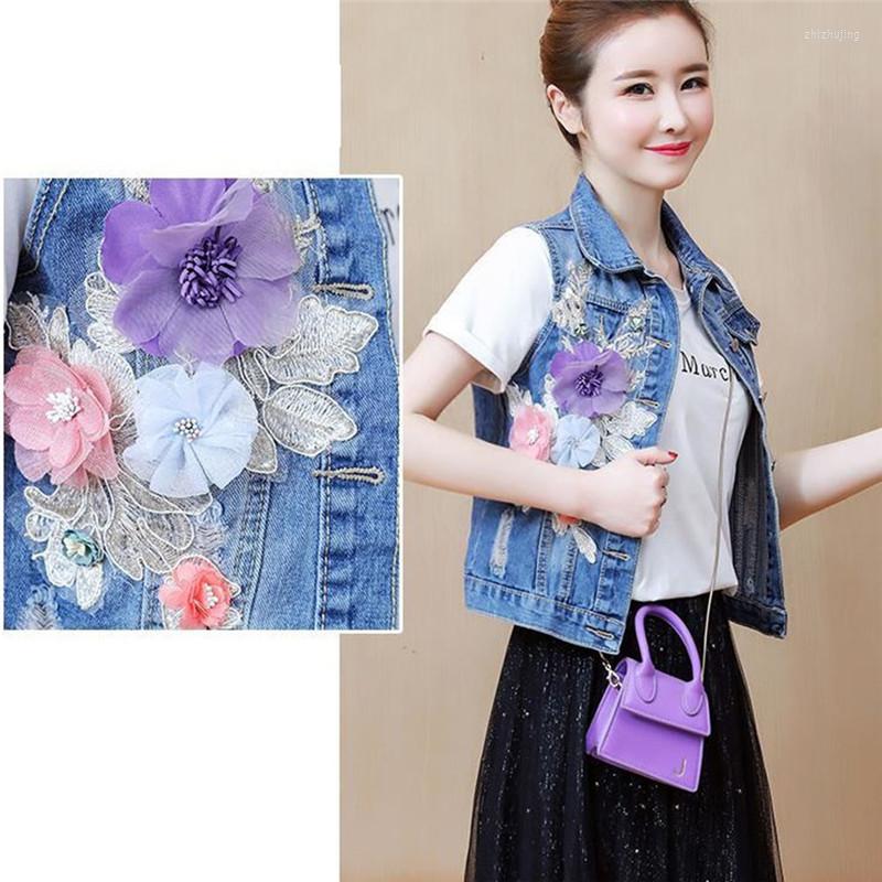 Women' Vests Heavy Industry Embroidered Denim Vest Female 2022 Spring Autumn Cowboy Waistcoat Korean Short Women Student Jacket, Color 3
Women' Vests Heavy Industry Embroidered Denim Vest Female 2022 Spring Autumn Cowboy Waistcoat Korean Short Women Student Jacket, Color 3