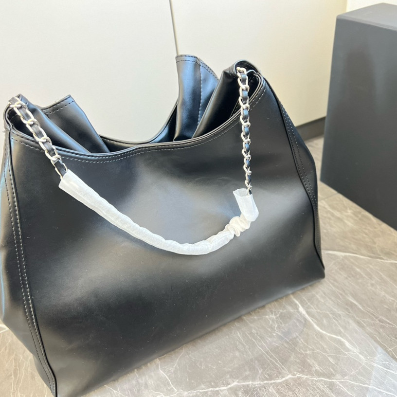 Senior Designer Women's Large Capacity Beach Bag Retro Shopping Bag Wallet Daily Necessity, Make up the difference
Senior Designer Women's Large Capacity Beach Bag Retro Shopping Bag Wallet Daily Necessity, Make up the difference