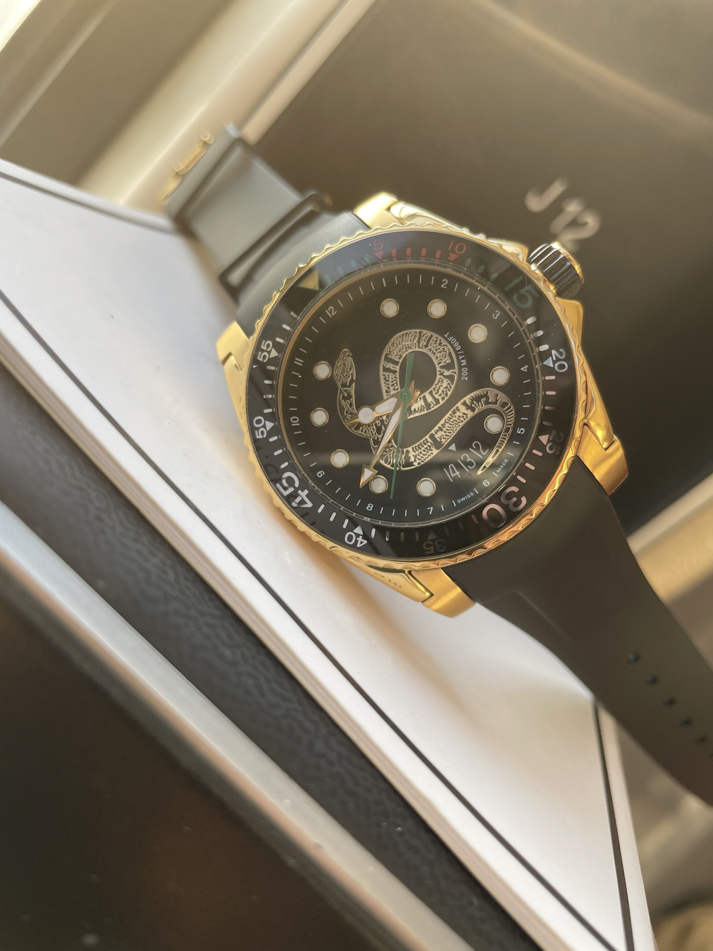 Waterproof Watch Gold Black 40 mm Diameter Snake Luminous Dial Stainless Steel Rubber Watchband Diving Swiss ETA Quartz Movement, Luxury watch
Waterproof Watch Gold Black 40 mm Diameter Snake Luminous Dial Stainless Steel Rubber Watchband Diving Swiss ETA Quartz Movement, Luxury watch