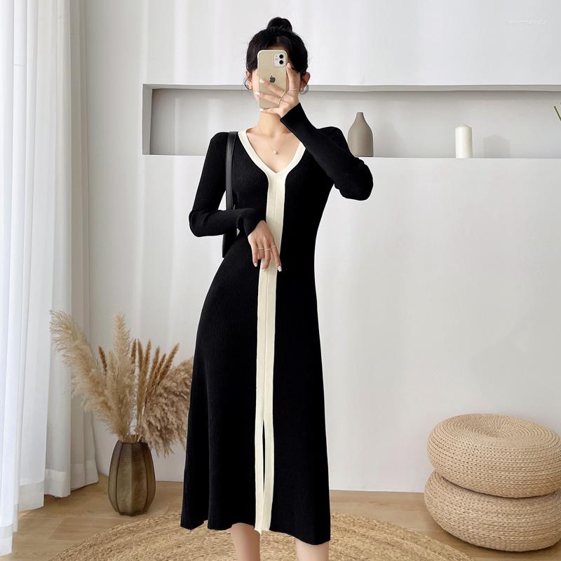 Casual Dresses Autumn Winter Vintage Elegant Splicing Long Sleeve Knitted Sweater Dress One-Piece Women Fashion V-Neck Female, Black
Casual Dresses Autumn Winter Vintage Elegant Splicing Long Sleeve Knitted Sweater Dress One-Piece Women Fashion V-Neck Female, Black