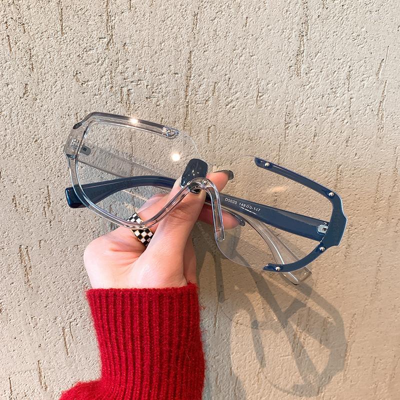 Sunglasses Fashion Brand Design Vintage Women Men Retro Sun Glasses Eyewear Female UV400 Punk Style Goggles SunglassesSunglasses
Sunglasses Fashion Brand Design Vintage Women Men Retro Sun Glasses Eyewear Female UV400 Punk Style Goggles SunglassesSunglasses