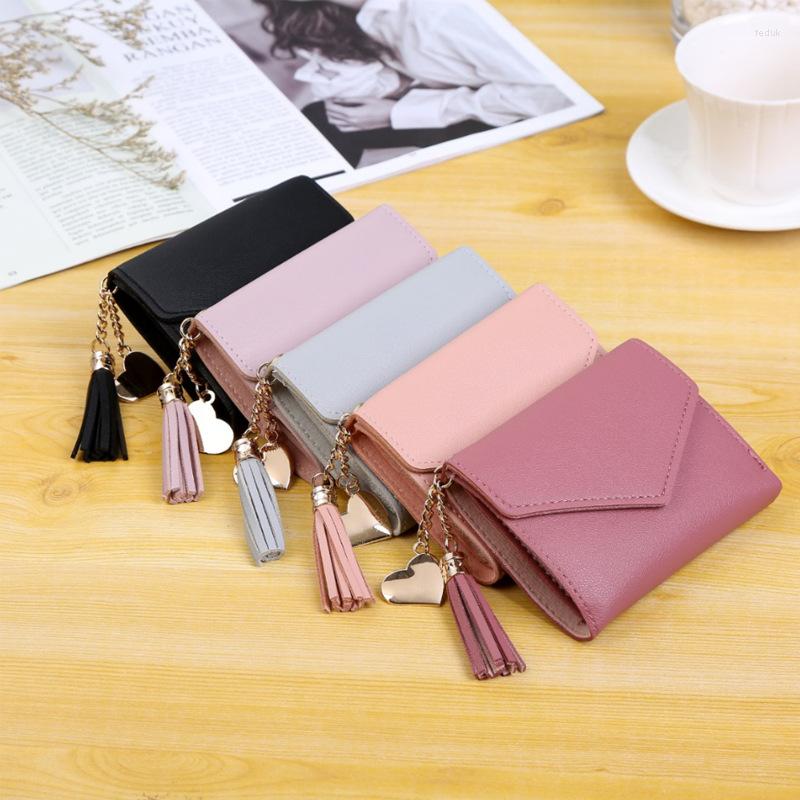 Wallets Spring And Summer Short Hand-held Trend Heart-shaped Pendant Simple Fashion Multi-functional Lychee Pattern Women's, Black
Wallets Spring And Summer Short Hand-held Trend Heart-shaped Pendant Simple Fashion Multi-functional Lychee Pattern Women's, Black