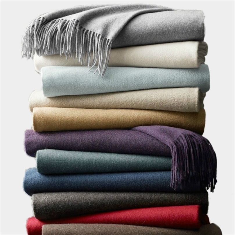 Scarves 100% Wool Winter Scarf Women Scarves Adult Solid Luxury Autumn Fashion Designer Scarf Poncho Scarfs for Ladies Wrap 221010
Scarves 100% Wool Winter Scarf Women Scarves Adult Solid Luxury Autumn Fashion Designer Scarf Poncho Scarfs for Ladies Wrap 221010