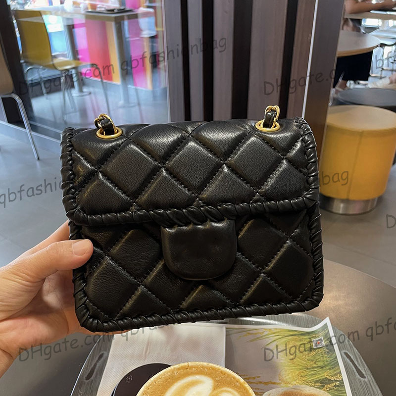 Womens Classic C Lambskin Braised Tofu Bun Bags Black Mini Flap Quilted Gold Metal Hardware Matelasse Chain Crossbody Shoulder Cosmetic Case Handbags 18CM, Box
Womens Classic C Lambskin Braised Tofu Bun Bags Black Mini Flap Quilted Gold Metal Hardware Matelasse Chain Crossbody Shoulder Cosmetic Case Handbags 18CM, Box