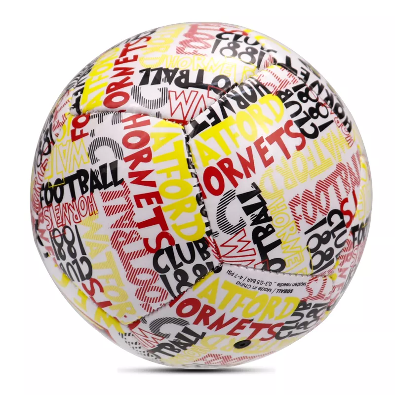 Balls New T op quality World Cup 2022 soccer Ball Size 4 5 PU Material Seamless Outdoor Football Training Match League Balls bola
Balls New T op quality World Cup 2022 soccer Ball Size 4 5 PU Material Seamless Outdoor Football Training Match League Balls bola