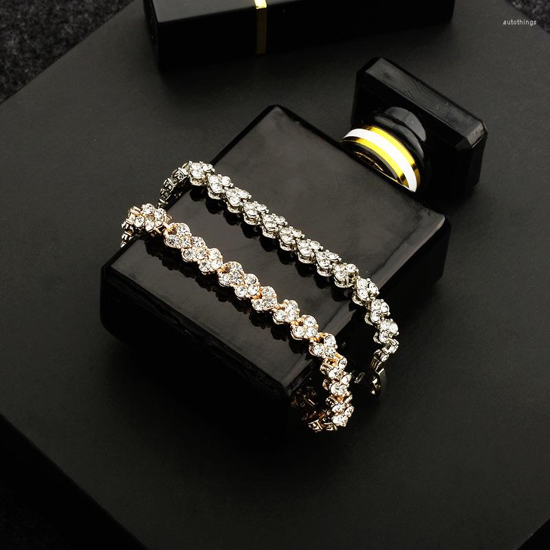 Link Bracelets Luxury Fashion Crystal Bracelet For Women Temperament Roman Rhinestones Valentine's Day Anniversary Gift Party Jewelry
Link Bracelets Luxury Fashion Crystal Bracelet For Women Temperament Roman Rhinestones Valentine's Day Anniversary Gift Party Jewelry