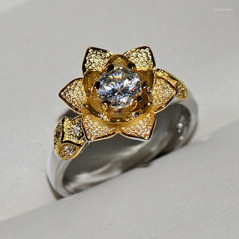 Wedding Rings High Quality White Zircon Gold Color Flower Ring For Women Engagement Party Fashion Jewelry Gifts
Wedding Rings High Quality White Zircon Gold Color Flower Ring For Women Engagement Party Fashion Jewelry Gifts