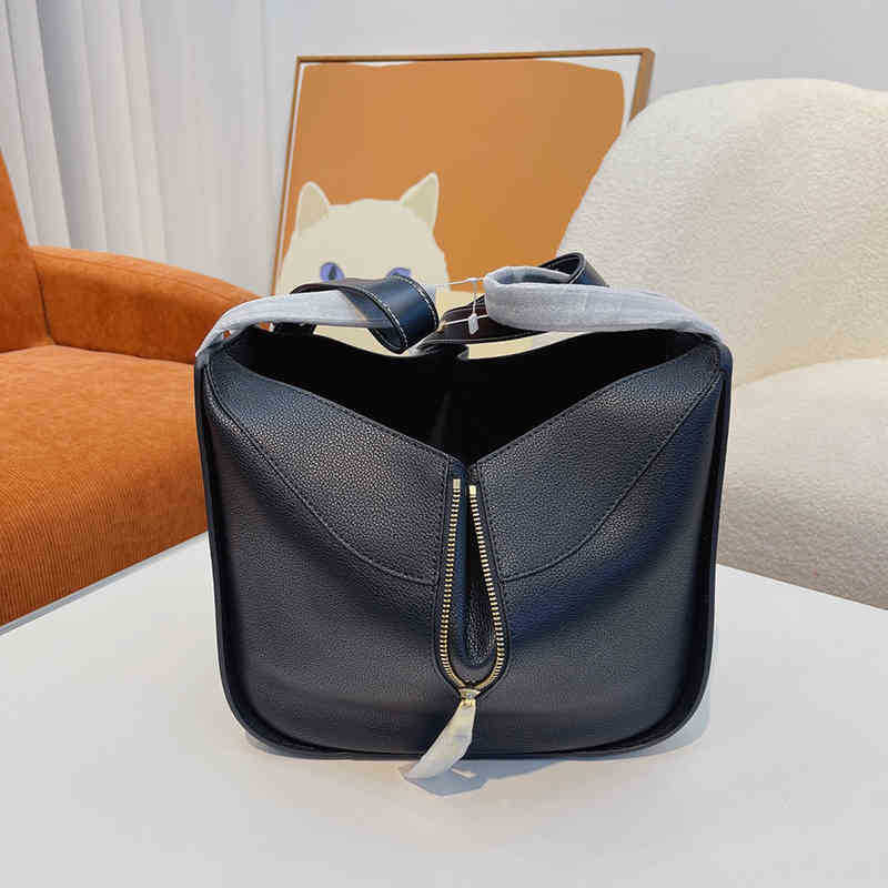 Evening Bags Shoulder Bag Geometric Handbag Designer Leather Crossbody Women Fashion Elegant Top Quality Handbags Ladies Wallets 220922, Lobag black
Evening Bags Shoulder Bag Geometric Handbag Designer Leather Crossbody Women Fashion Elegant Top Quality Handbags Ladies Wallets 220922, Lobag black
