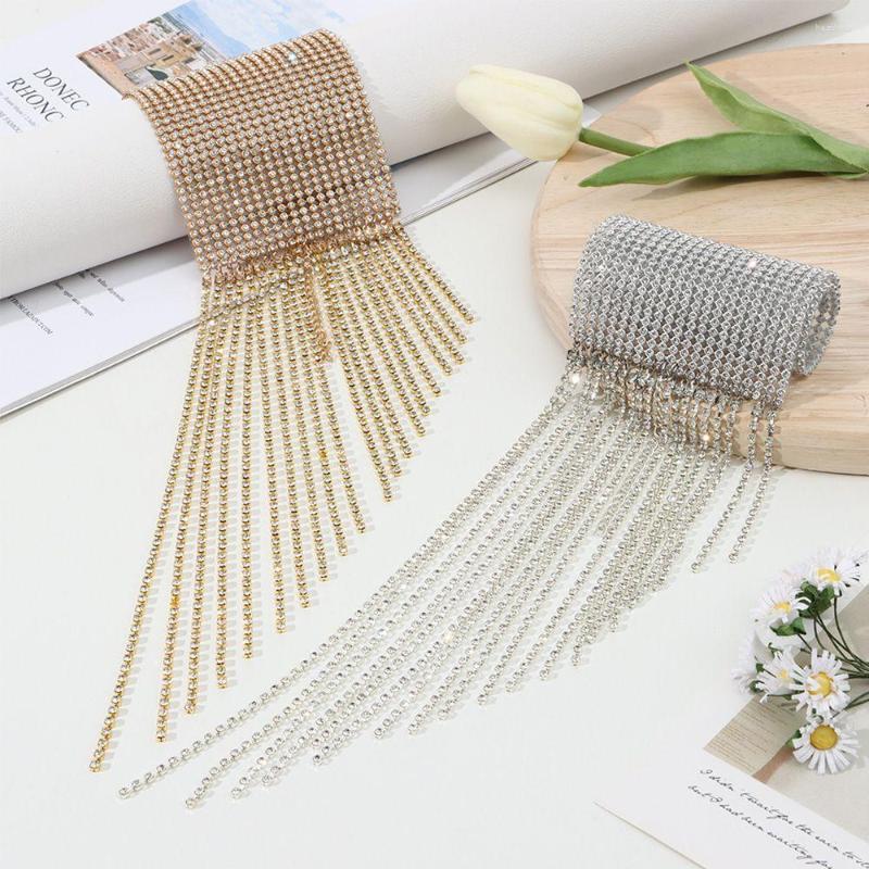 Link Bracelets Diamond Fashion Bracelet Wedding Women Shiny Long Tassel Crystal Rhinestone
Link Bracelets Diamond Fashion Bracelet Wedding Women Shiny Long Tassel Crystal Rhinestone