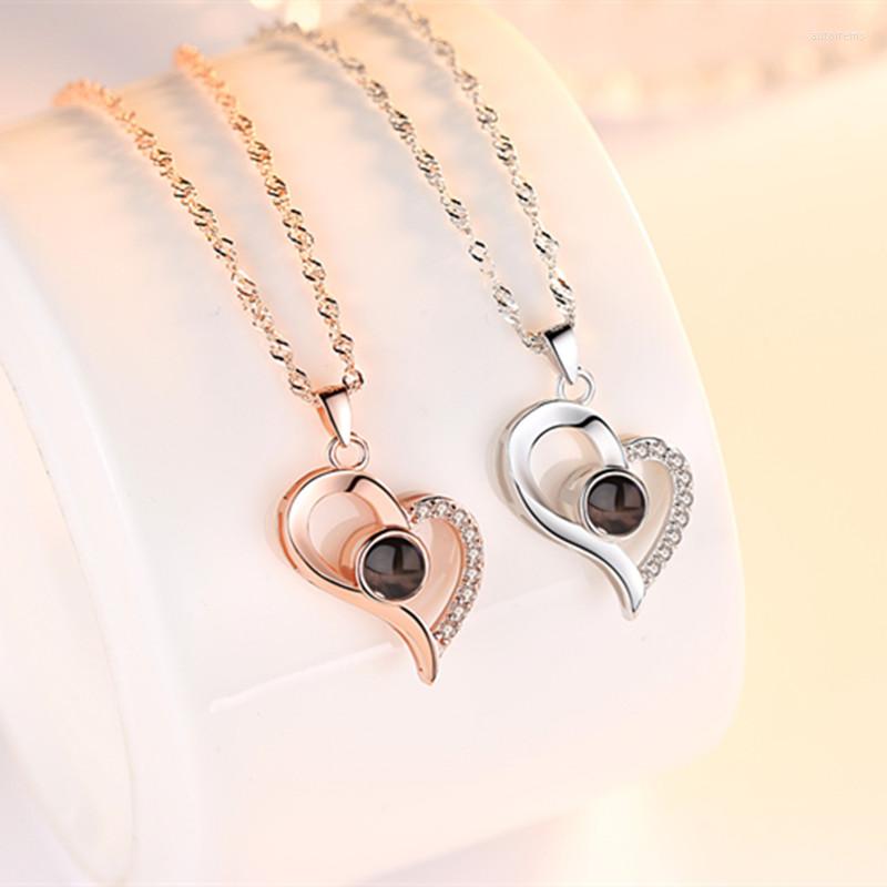 Pendant Necklaces Trendy Woman Heart Projection Necklace 100 Languages I Love You Stainless Steel Chain Wedding Jewelry Bless
Pendant Necklaces Trendy Woman Heart Projection Necklace 100 Languages I Love You Stainless Steel Chain Wedding Jewelry Bless