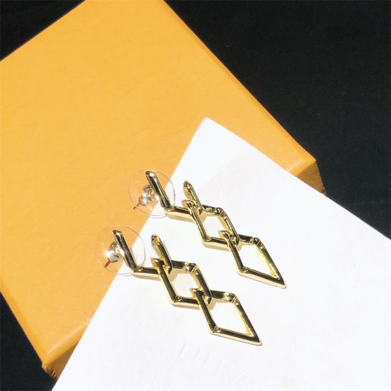Designers Charm Pendent Earrings Fashion Women Ear Stud Gold Earrings Women Accessories Ornaments Party Wedding
Designers Charm Pendent Earrings Fashion Women Ear Stud Gold Earrings Women Accessories Ornaments Party Wedding