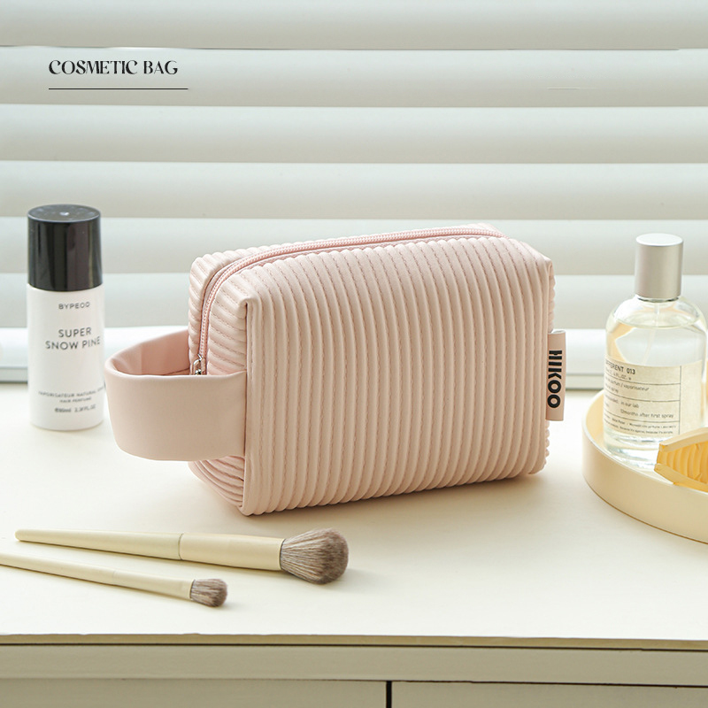 3pcs Toiletry Kits Women PU Plain Stripes Prints Large Capacity Cosmetic Bag With Handle Mix Color
3pcs Toiletry Kits Women PU Plain Stripes Prints Large Capacity Cosmetic Bag With Handle Mix Color