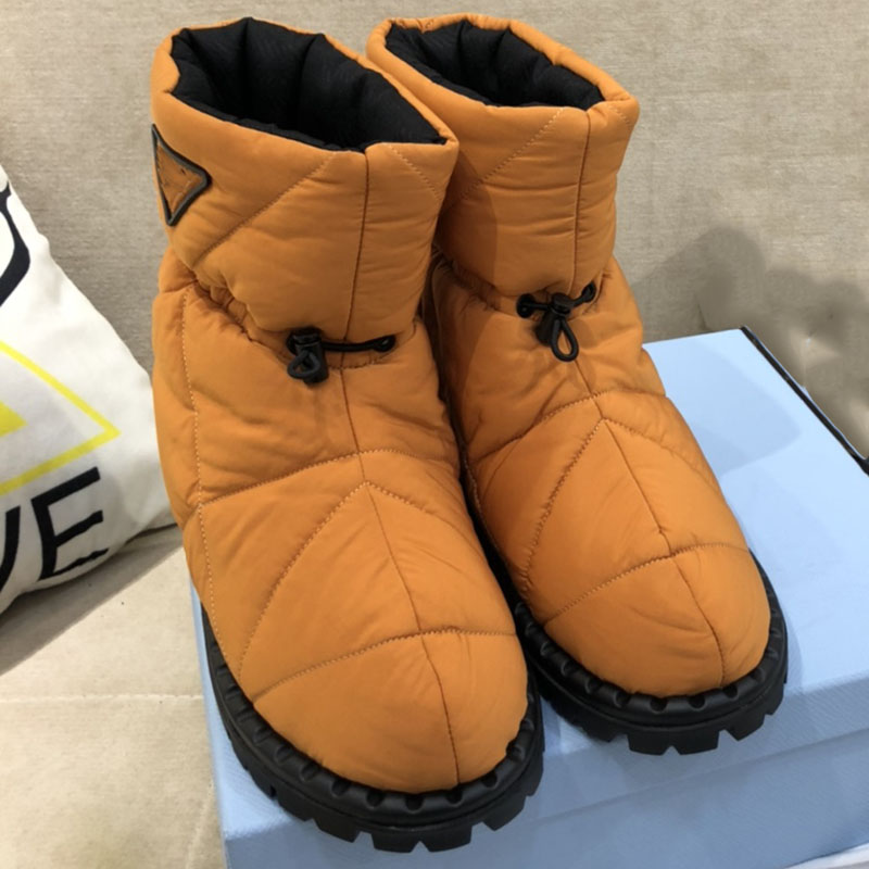 Winter Blow padded ankle boots luxury designer shoes slip on shoes women Half boot low heel rounded cap toe Snow booties factory Footwear, White
Winter Blow padded ankle boots luxury designer shoes slip on shoes women Half boot low heel rounded cap toe Snow booties factory Footwear, White